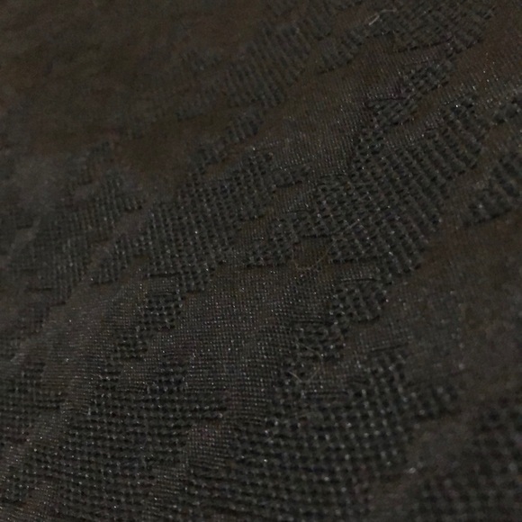 Black pencil skirt - Picture 2 of 5